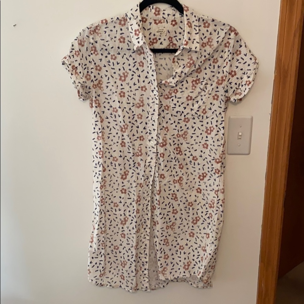 Button-up blouse dress